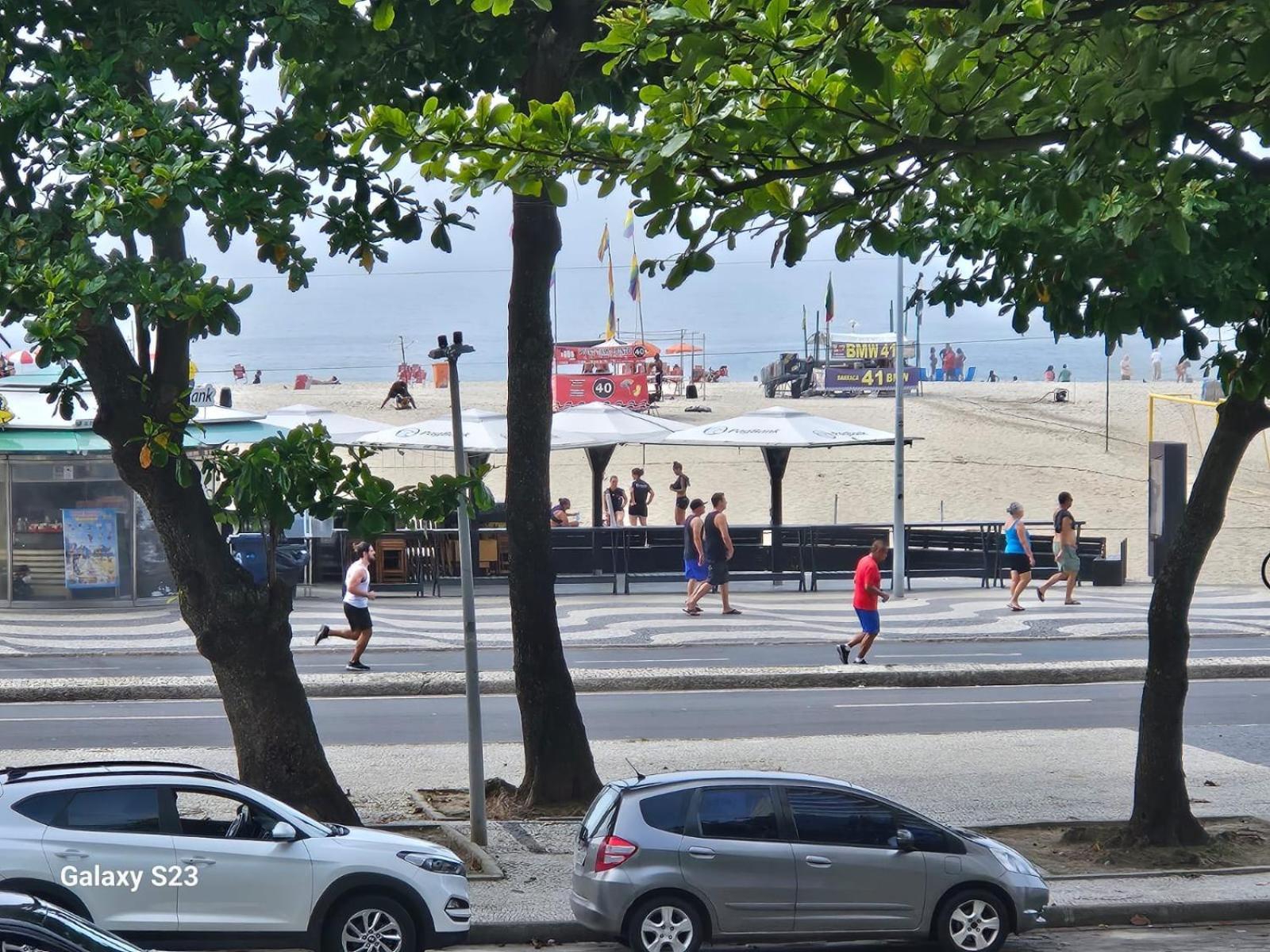 Leme de frente para o mar na Quadra Gourmet da Atlântica Rio de Janeiro Exterior foto